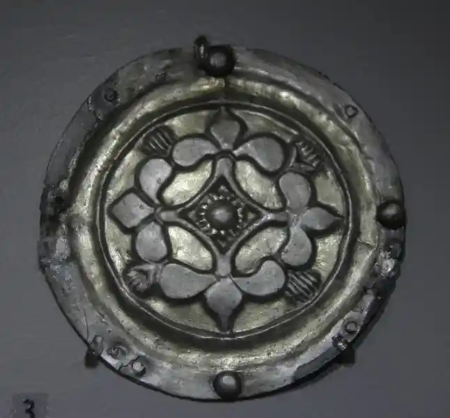 Ornament, tree of life or symbol of the Sun (Solt-Tetelhegy)